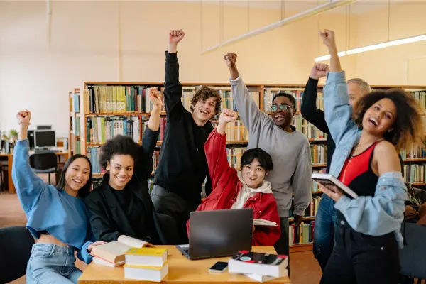 Como Organizar Eventos Impactantes para Jovens de Comunidades Intencionais no Brasil
